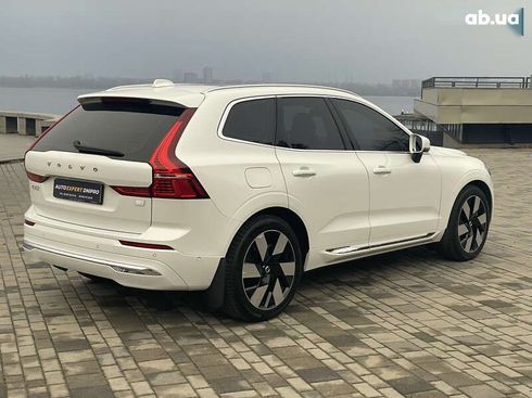 Volvo XC60 2023 - фото 11