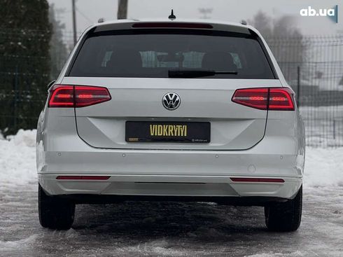 Volkswagen Passat 2017 - фото 18