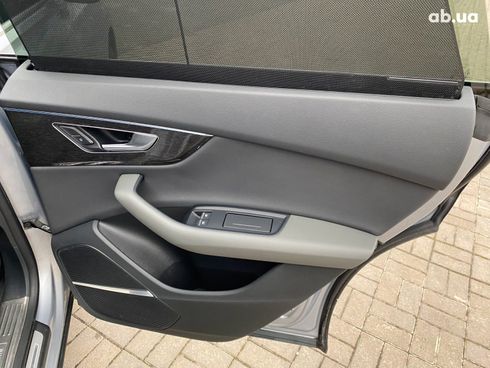 Audi Q8 2019 серый - фото 31