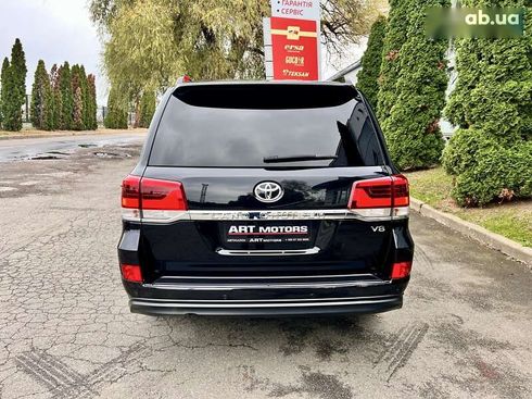 Toyota Land Cruiser 2018 - фото 11