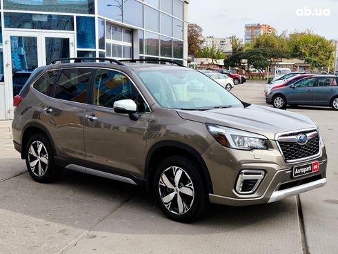 Subaru Forester 2019 коричневый - фото 13