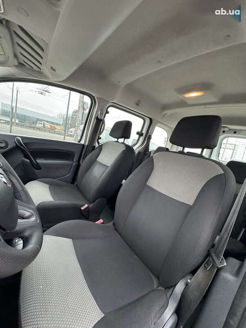 Renault Kangoo 2019 - фото 14
