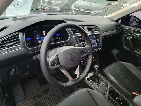 Volkswagen Tiguan 2022 серый - фото 23
