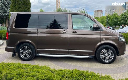 Volkswagen Multivan 2015 - фото 8