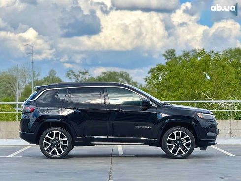 Jeep Compass 2024 - фото 8