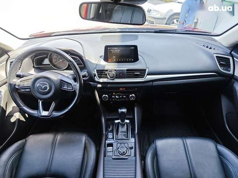 Mazda 3 2017 - фото 13