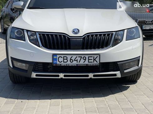 Skoda Octavia 2017 - фото 9