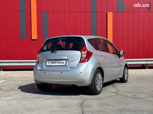 Nissan Versa 2015 - фото 8