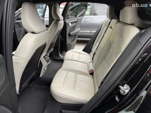 Volvo XC40 2022 - фото 21