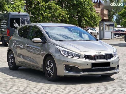 Kia Cee'd 2016 - фото 4