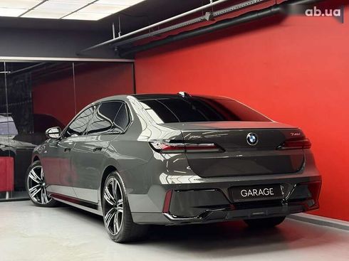 BMW 7 серия 2023 - фото 28