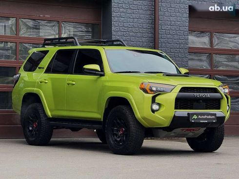 Toyota 4Runner 2021 - фото 3