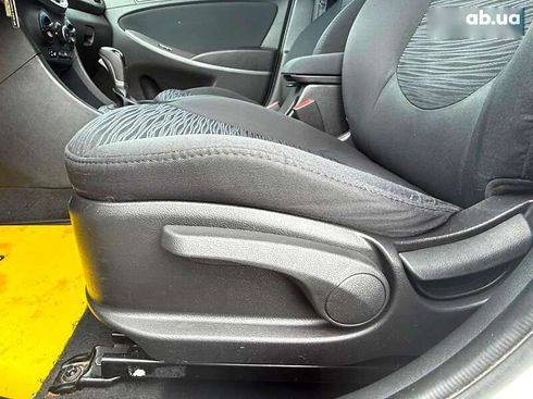Hyundai Solaris 2016 - фото 24