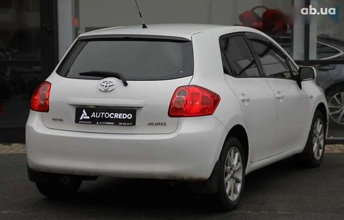 Toyota Auris 2008 - фото 4