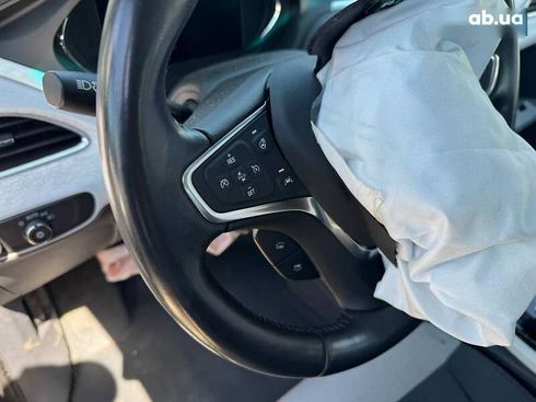 Chevrolet Bolt 2021 - фото 13
