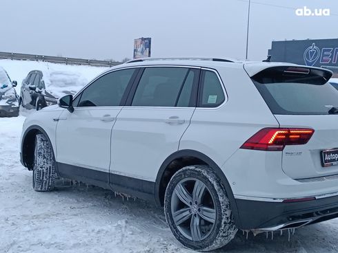 Volkswagen Tiguan 2018 белый - фото 9
