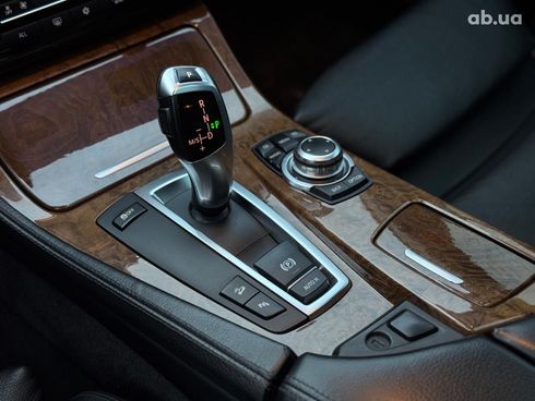 BMW 5 серия 2011 коричневый - фото 26