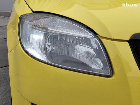 Skoda Fabia 2008 желтый - фото 29