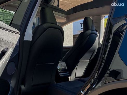 Tesla Model Y 2025 - фото 15