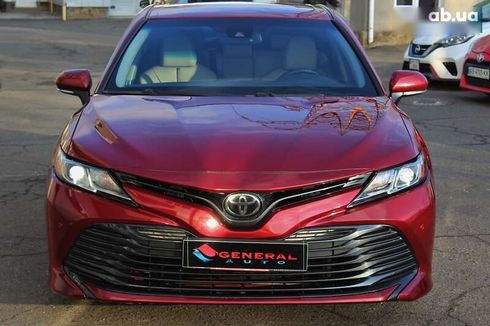 Toyota Camry 2017 - фото 7