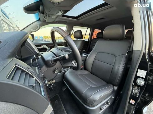 Toyota Land Cruiser 2017 - фото 15