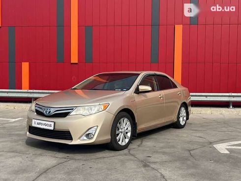 Toyota Camry 2012 - фото 4