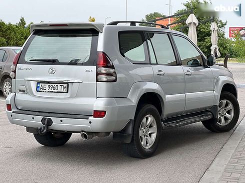 Toyota Land Cruiser Prado 2004 - фото 5