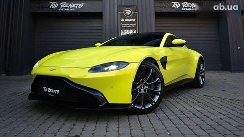 Aston Martin Vantage 2018 - фото 16