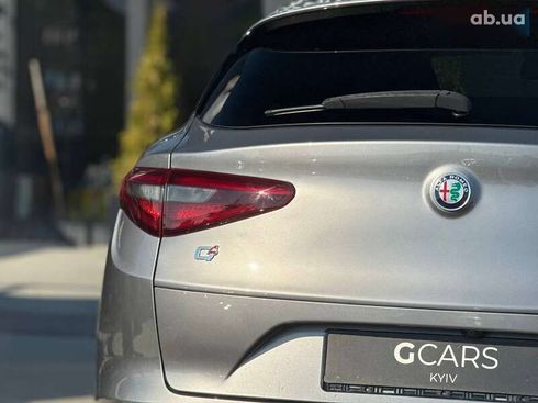 Alfa Romeo Stelvio 2018 - фото 12