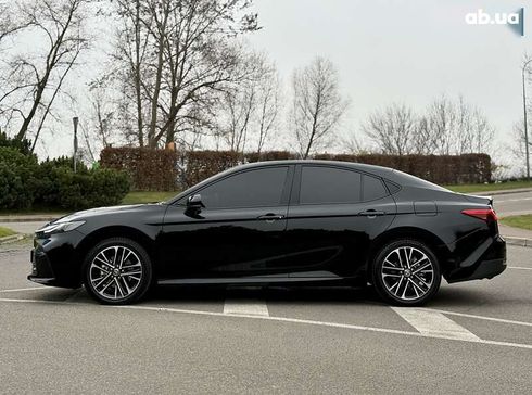 Toyota Camry 2024 - фото 6