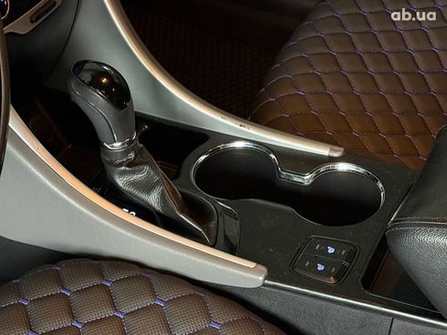 Hyundai Sonata 2013 белый - фото 20