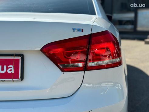 Volkswagen Passat 2015 белый - фото 13