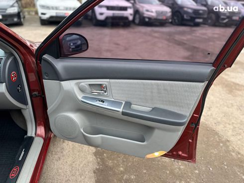 Kia Cerato 2007 красный - фото 12