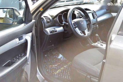 Kia Sorento 2012 - фото 19