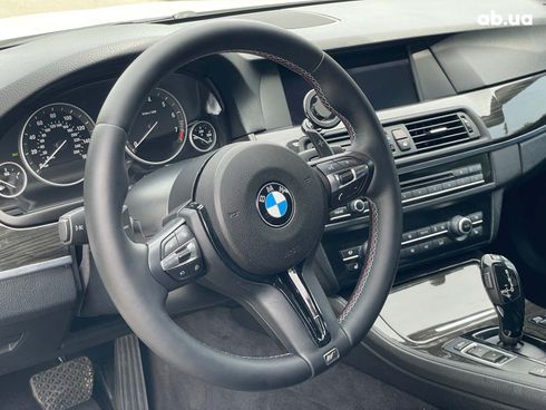 BMW 5 серия 2012 белый - фото 18