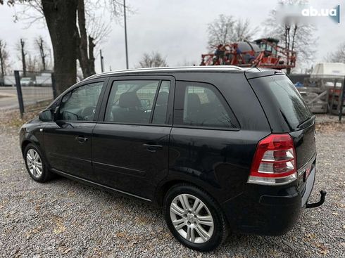 Opel Zafira 2012 - фото 13