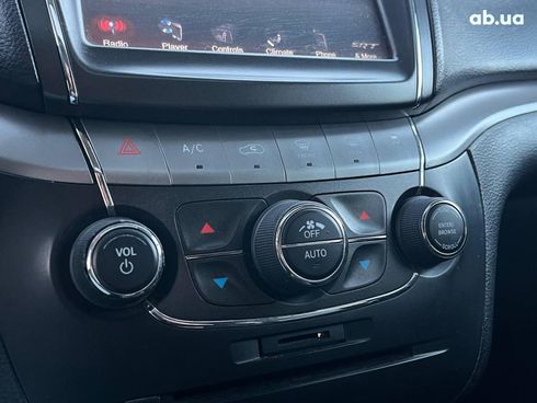 Dodge Journey 2016 серый - фото 20