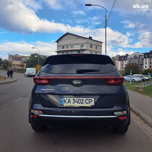 Kia Sportage 2021 серый - фото 4