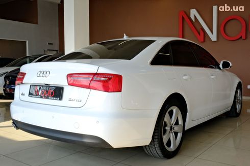 Audi A6 2014 белый - фото 3