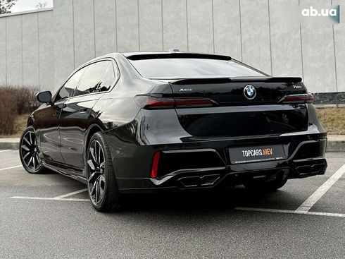 BMW 7 серия 2023 - фото 10