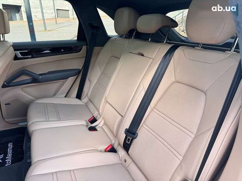 Porsche Cayenne 2022 - фото 26