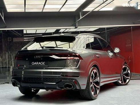 Audi RS Q8 2021 - фото 22