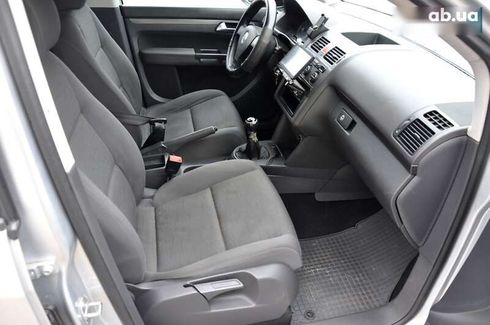 Volkswagen Touran 2010 - фото 26