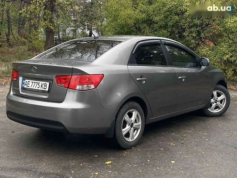 Kia Cerato 2011 - фото 4