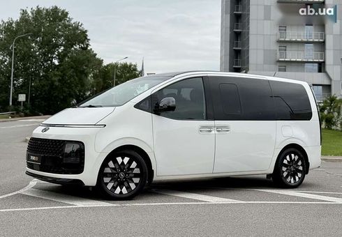 Hyundai Staria 2021 - фото 6