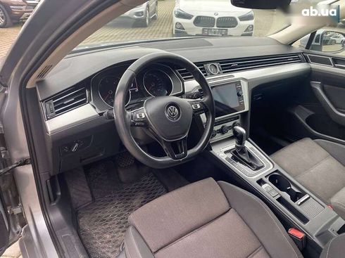 Volkswagen Passat 2018 - фото 11