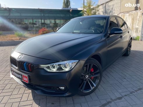 BMW 3 серия 2018 черный - фото 34