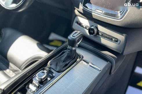Volvo XC90 2016 - фото 29