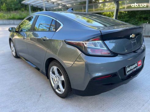 Chevrolet Volt 2016 серый - фото 7