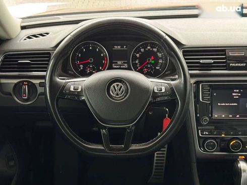 Volkswagen Passat 2017 - фото 24
